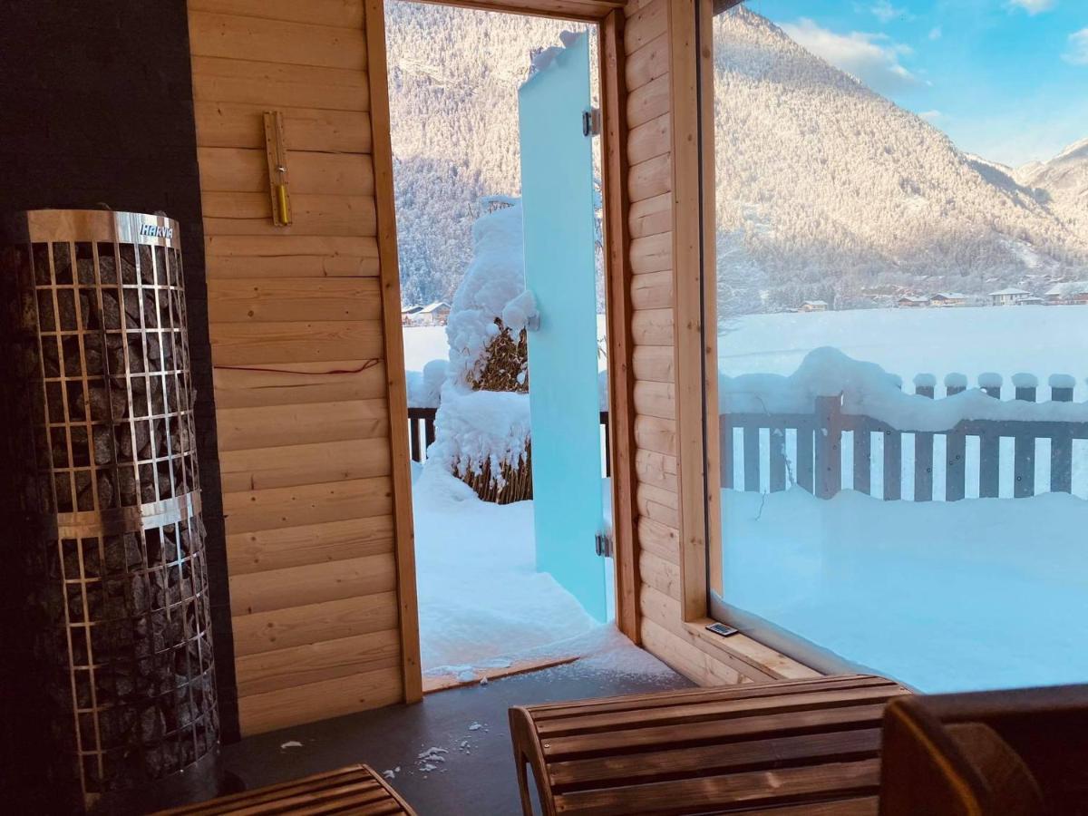 Forest Chalet, 15 Min To Salzburg Olt Town, And Most Beautiful Lakes, Secluded Location, 1,000 Sqm Garden, Mountainview, Panorama Sauna, Bath Whirlpool, Bbq&Bikes&Sunbeds For Free, Up To 10 P Golling an der Salzach Exteriör bild