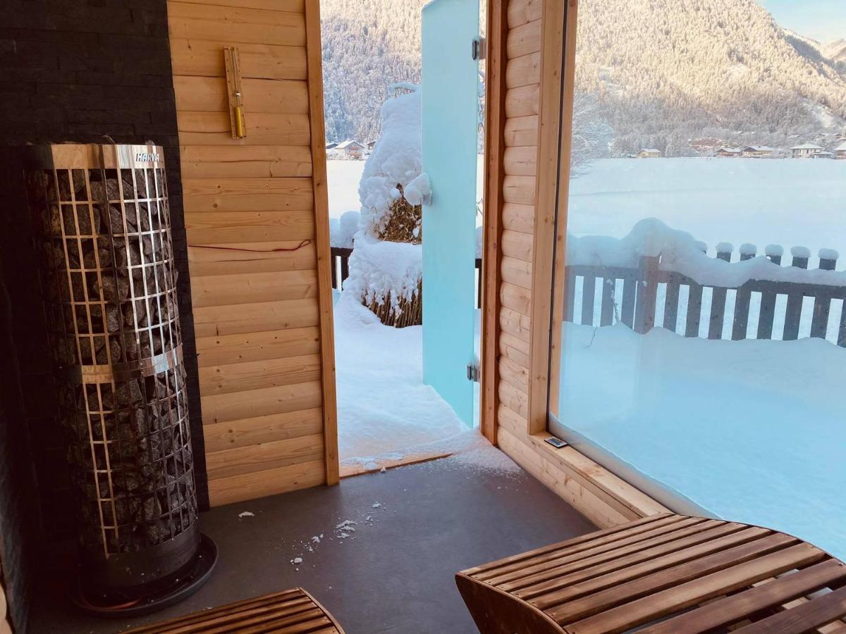 Forest Chalet, 15 Min To Salzburg Olt Town, And Most Beautiful Lakes, Secluded Location, 1,000 Sqm Garden, Mountainview, Panorama Sauna, Bath Whirlpool, Bbq&Bikes&Sunbeds For Free, Up To 10 P Golling an der Salzach Exteriör bild