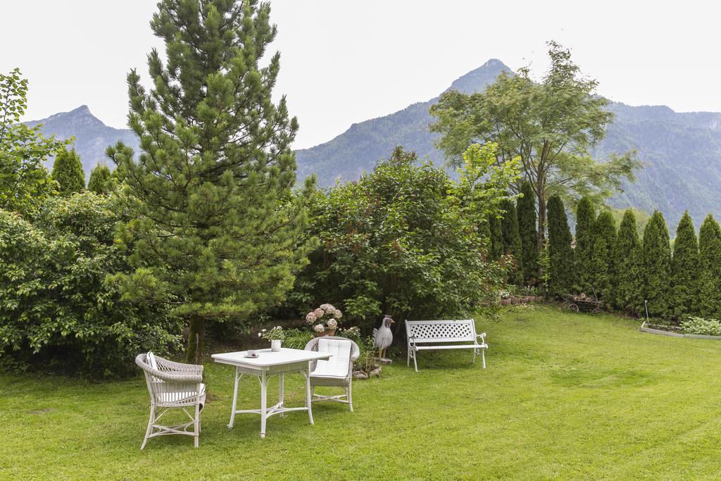 Forest Chalet, 15 Min To Salzburg Olt Town, And Most Beautiful Lakes, Secluded Location, 1,000 Sqm Garden, Mountainview, Panorama Sauna, Bath Whirlpool, Bbq&Bikes&Sunbeds For Free, Up To 10 P Golling an der Salzach Exteriör bild