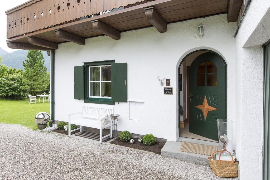 Forest Chalet, 15 Min To Salzburg Olt Town, And Most Beautiful Lakes, Secluded Location, 1,000 Sqm Garden, Mountainview, Panorama Sauna, Bath Whirlpool, Bbq&Bikes&Sunbeds For Free, Up To 10 P Golling an der Salzach Exteriör bild